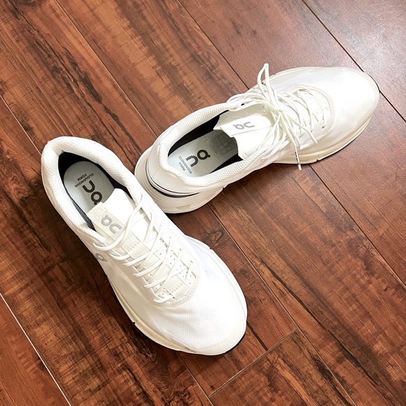 On Running CloudNova Form Sneakers - Picture 9 of 12